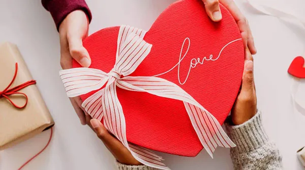 Top 5 quà Valentine cho nữ đầy ý nghĩa và lãng mạng nhất 2023