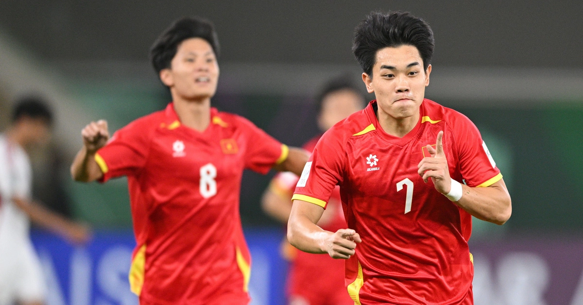 Đình Bắc giành giải "Vua phá lưới"