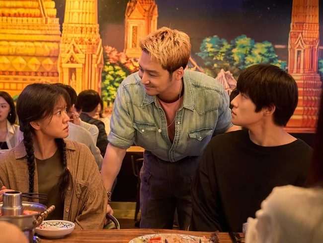 Review phim Pavane 2026