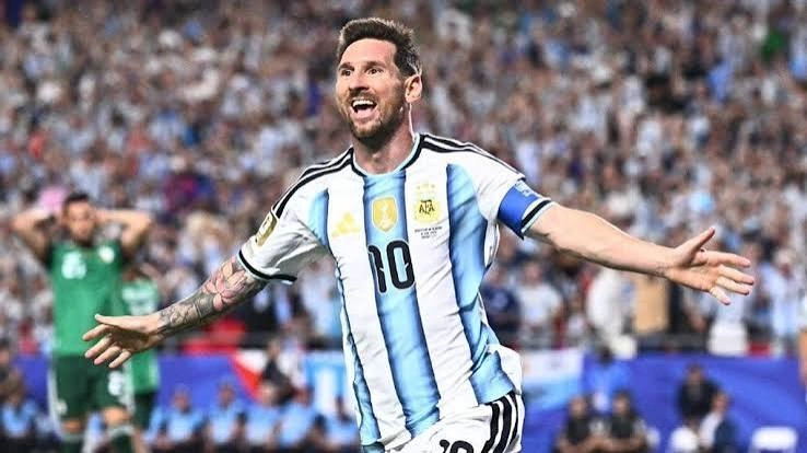 chiếc giày vàng world cup