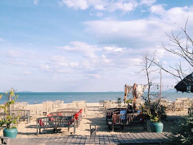 Tới Quy Nhơn đừng quên check-in quán cafe phong cách rustic có view đẹp nhất thành phố biển này